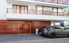 Dunvegan - City Centre Luxurious Apartment For 5
